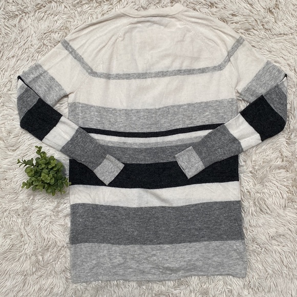 Loft Drape Open Cardigan 💗 Gray & White - Picture 6 of 13